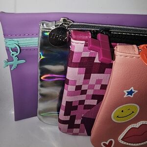 4 NEW IPSY MAKEP, BAGS,CLUTCH, WRISTLET, WALLET, (CARRY A PHONE). BEACHY, GIFT